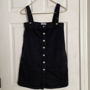 Urban outfitters black overalls